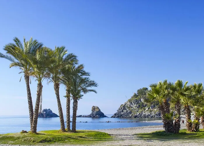 Central Almunecar, Beach Playa 125 Metres, By Old Town
